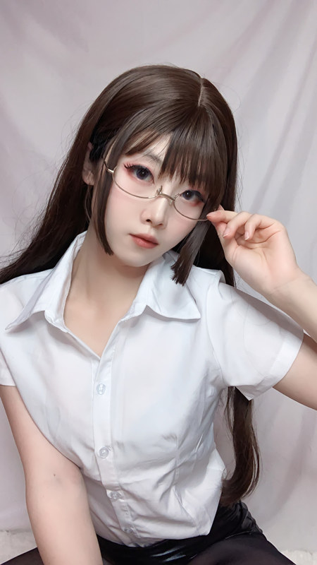 白露很白 – OL教室 [84P2V-234MB]
